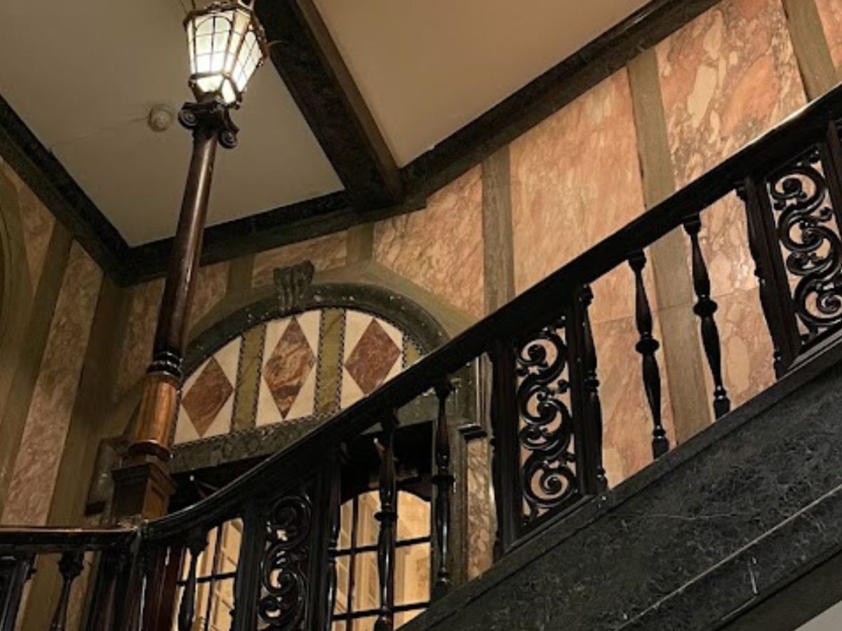 Fast Fiction: Sister Knows&nbsp;Best